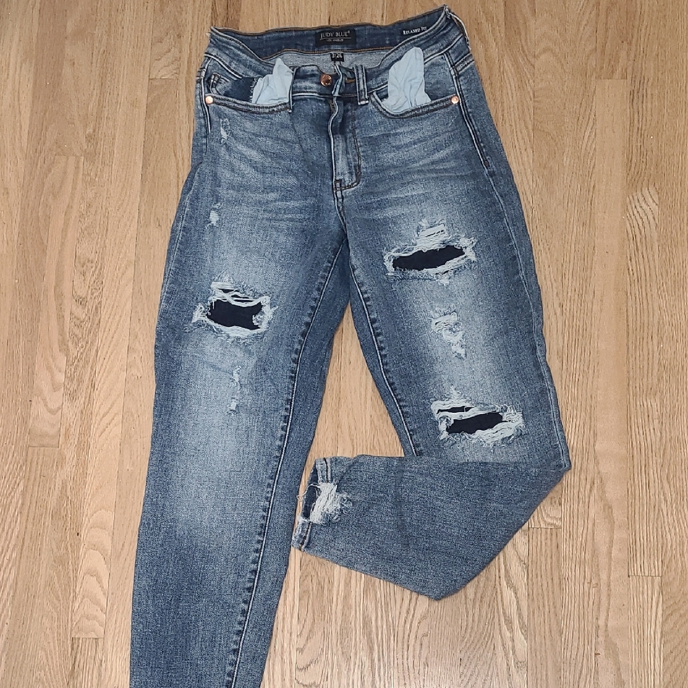 Judy Blue Ripped Denim Jeans